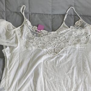 Chic White Lace Women's Blouse